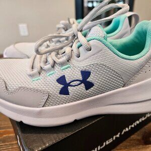 Girls 3.5Y Under Armour Sneakers